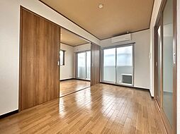 アイランドビル30 301 3階2DKのリビング/ダイニング