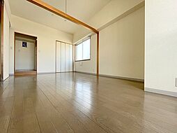 コーナービル 301 3階ワンルームのリビング/ダイニング