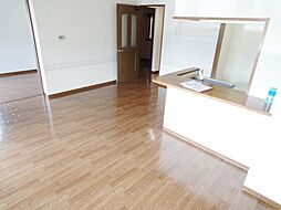 メープルNAKAGAWA 101 1階2LDKのリビング/ダイニング