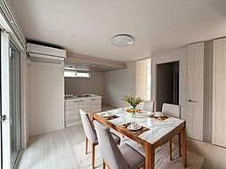 クレール森 102 1階2LDKのリビング/ダイニング