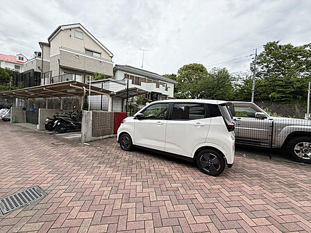 専用客用駐車場完備。