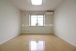 ミューズイン西方 2階1Kのリビング/ダイニング