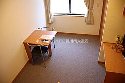 レオパレス上ノ蔵 2階1Kのリビング/ダイニング