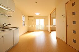 プロムナード郷中Ａ 2階2LDKのリビング/ダイニング