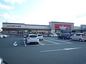 バロー豊川店 504m