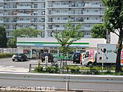 ファミリーマート