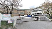 豊郷町立豊日中学校まで約1,100m