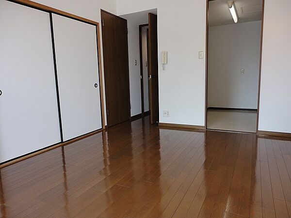apartment 栃木県宇都宮市上大曽町650-63
上大曽町の賃貸情報を見る
物件地図