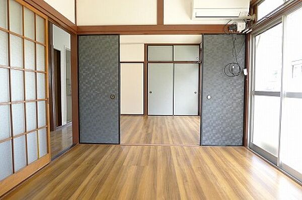 detached 栃木県真岡市並木町２丁目16-7

地図を見る