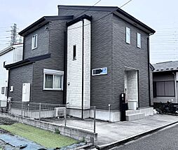 令和2年築浅戸建て P2台