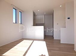 JR総武線 津田沼駅 徒歩7分の賃貸アパート 3階1LDKのリビング/ダイニング