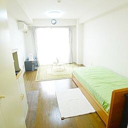 グリーンヒルズ 2階ワンルームのリビング/ダイニング