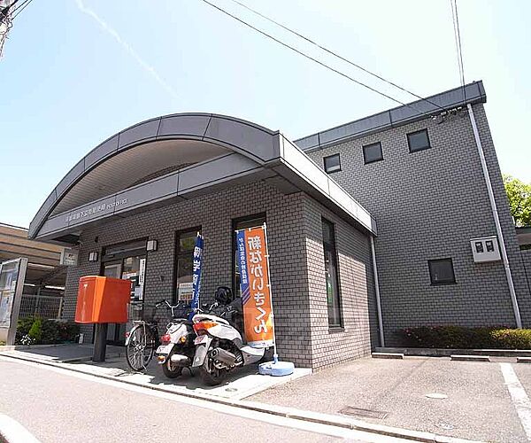 画像14:京都御前下立売郵便局まで97m 駐車場ありの郵便局で、ゆっくり手続可能