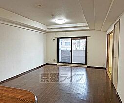 阪急京都本線 西院駅 徒歩7分の賃貸マンション 2階4LDKのリビング/ダイニング