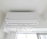 嬉しいエアコンつき。