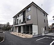 別角度からの外観です。