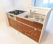 優しい色合いのカウンターキッチンです。