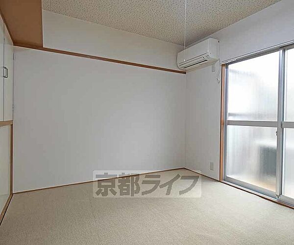 画像19:白ベースの綺麗なお部屋です。