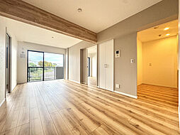 戸塚西パーク・ホームズ四番館 302 2LDKのリビング/ダイニング