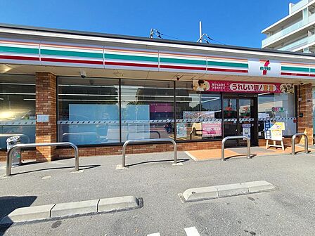 セブンイレブン藤沢鵠沼海岸5丁目店 徒歩約2分