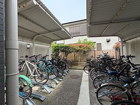 屋根付き駐輪場