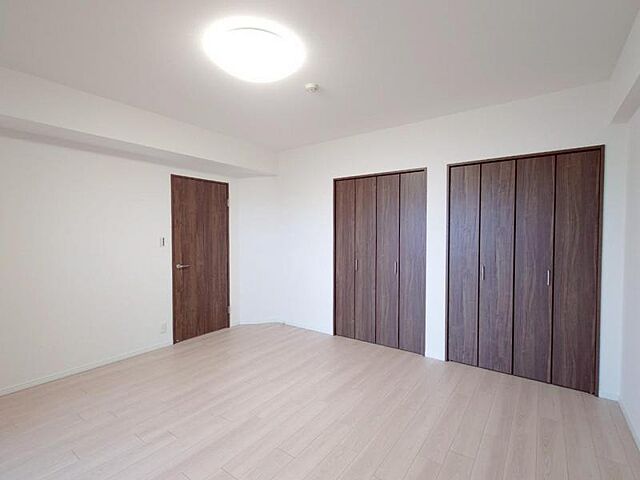 室内 グランシティレイディアントアクアヴィータ 7階/-