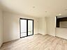 リビング/ダイニング：リビング
