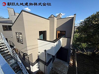 外観:シンプルで洗練されたデザインが魅力の住まいです。 外観:シンプルで洗練されたデザインが魅力の住まいです。