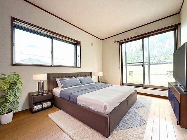 室内 八王子市元八王子町2丁目