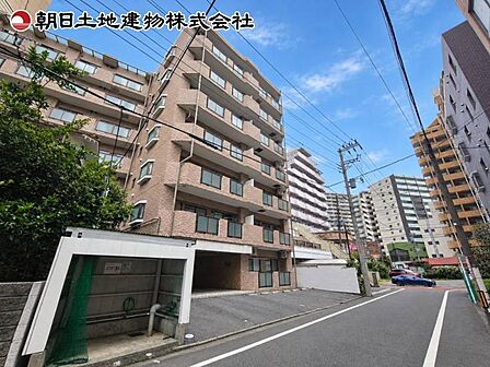 気持ちの良い陽だまりを生み出す陽光が、穏やかなひと時を一層充実した時間へ変えてくれます。