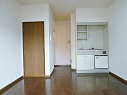 プールブゥ 2階ワンルームのリビング/ダイニング