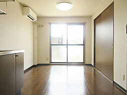 フローリッシュホーム 2階2LDKのリビング/ダイニング