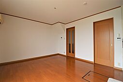 フォアサイト神峰 103 2階2LDKのリビング/ダイニング