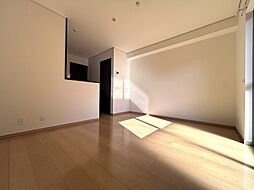 famille 105 2階2LDKのリビング/ダイニング