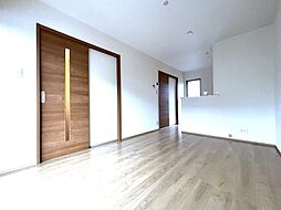 T-rapa（ティーラパ）B 103 2階2LDKのリビング/ダイニング