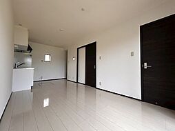 Four Rhombus（フォーロムバス） 106 2階2LDKのリビング/ダイニング