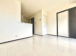 ヴィヴァレス（VIVARES） 103 2階2LDKのリビング/ダイニング