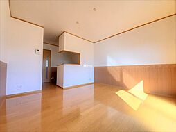 ソルボンヌ　B 101 2階2LDKのリビング/ダイニング