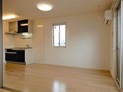 グラディス 101 1階1LDKのリビング/ダイニング