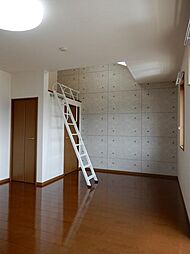 コンフォートヴィレッジ　Ａ 201 2階ワンルームの寝室