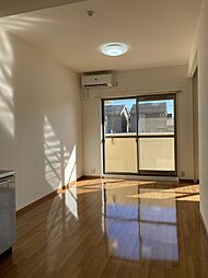 カーサ・ドレッセ 108 1階1LDKのリビング/ダイニング