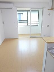 アライヴ．ウィング 201 2階1LDKのリビング/ダイニング