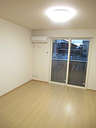 ウエストゥランタン　B棟 2 1階3LDKのリビング/ダイニング