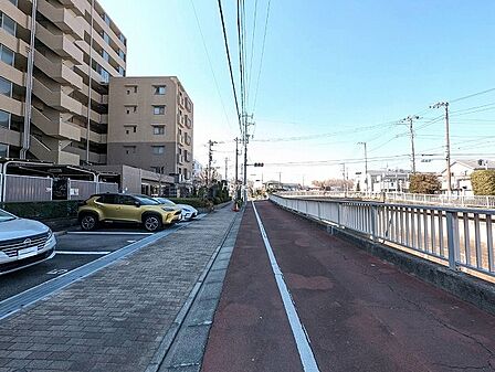 前面道路。