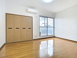 ヴェロクレスト 201号室 2階1Kのリビング/ダイニング