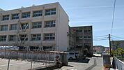 東広島市立西条中学校(中学校)まで703m