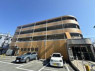 大阪府吹田市山田南20番7号：物件画像／ワントップハウス　江坂店　株式会社RENET