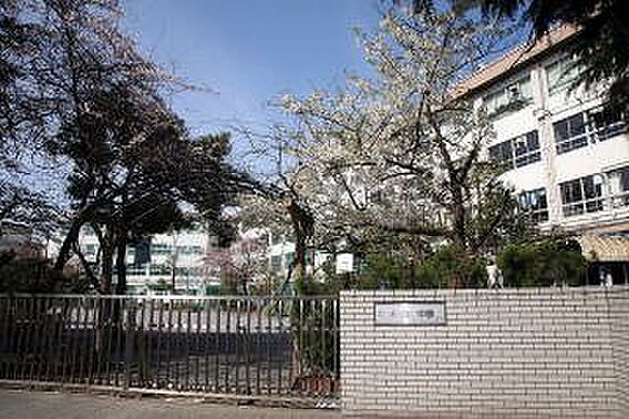 江戸川区立鹿本...