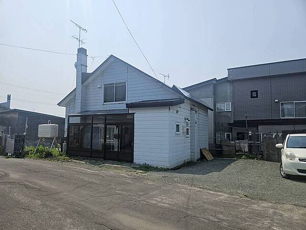 detached 北海道留萌市沖見町3丁目175-17
沖見町の賃貸情報を見る
物件地図