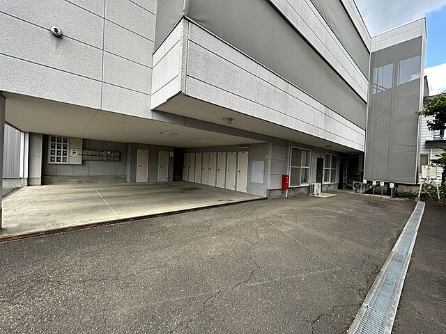 10 / 21